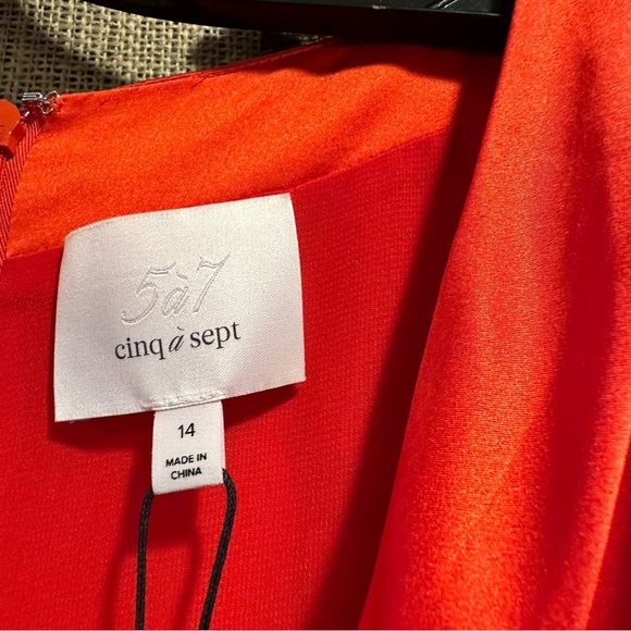 🔥🔥🔥NWT Cinq A Sept Serena Long Sleeve Silk Dress size 14 reg $695 Valentines! - Picture 6 of 9